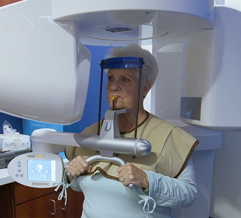 Patient receiving 3 D cone beam imaging
